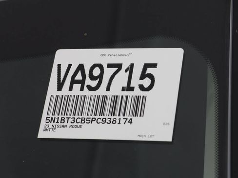 Used 2023 Nissan Rogue SL AWD/4WD image 25
