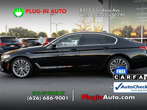 Used 2023 BMW 530i xDrive w/ Convenience Package image 6
