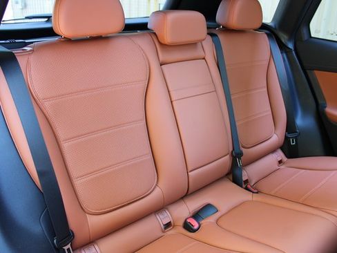 Used 2023 Mercedes-Benz GLC 300 4MATIC w/ Pinnacle Trim Package image 16