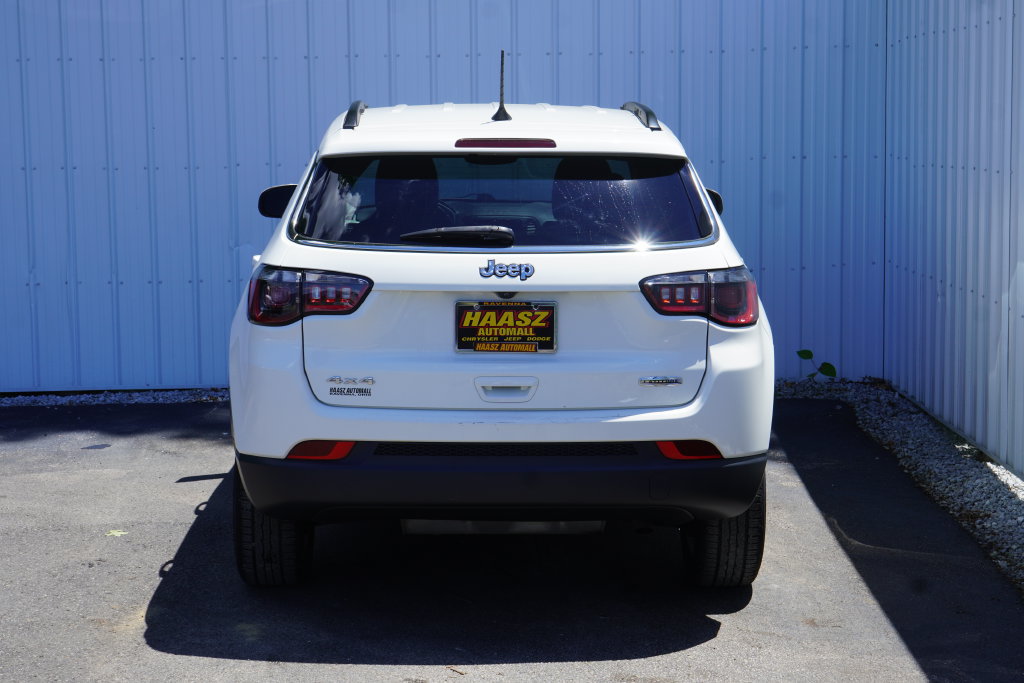 Used 2021 Jeep Compass Latitude w/ Convenience Group AWD/4WD image 5