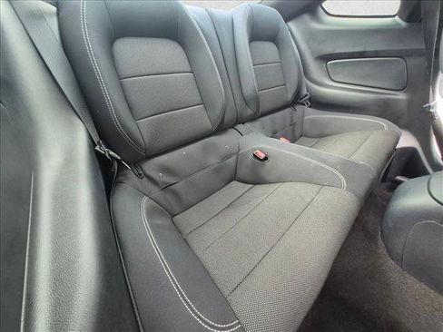 Used 2016 Ford Mustang Coupe RWD image 14