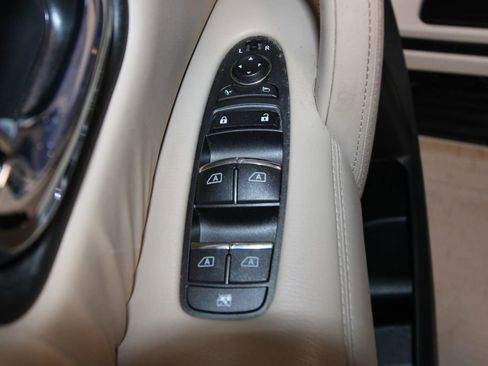 Used 2020 Nissan Armada Platinum w/ Captain's Chairs Package image 6