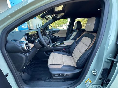 New 2026 Chevrolet Equinox ACTIV w/ Convenience Package III image 11