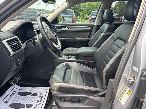 Used 2023 Volkswagen Atlas SEL R-Line AWD/4WD image 25