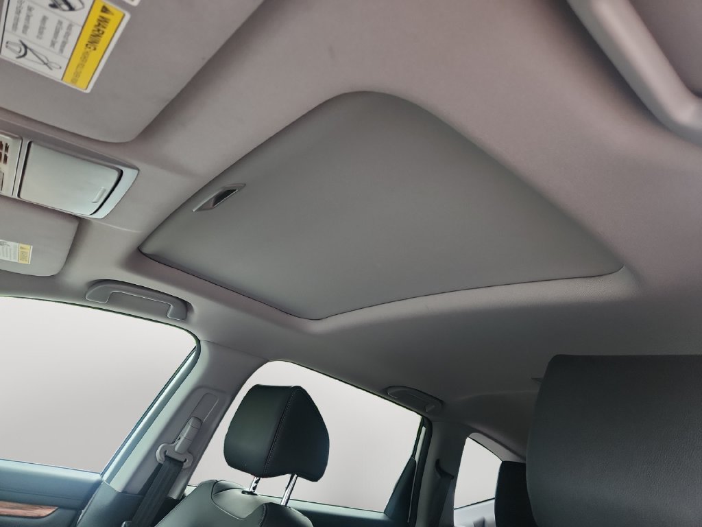 Used 2019 Honda CR-V Touring image 12