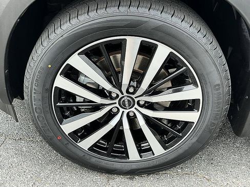 Certified 2023 Nissan Pathfinder Platinum w/ Cargo Package AWD/4WD image 10