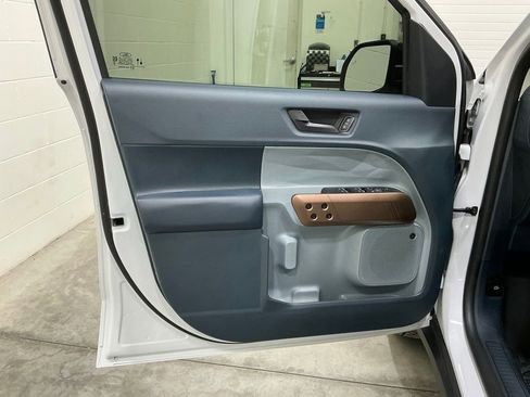 Used 2024 Ford Maverick Lariat w/ FX4 Off-Road Package image 17