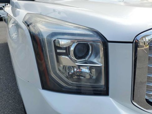 Used 2017 GMC Yukon XL Denali w/ Open Road Package AWD/4WD image 13