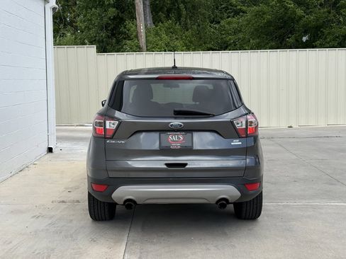 Used 2017 Ford Escape SE FWD image 7