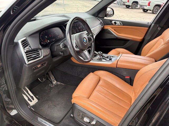 Used 2019 BMW X5 xDrive50i w/ M Sport Package AWD/4WD image 11