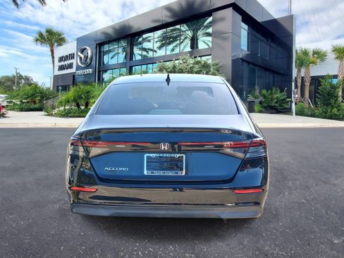 Used 2023 Honda Accord EX image 4