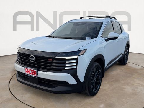 Used 2025 Nissan Kicks SR image 6