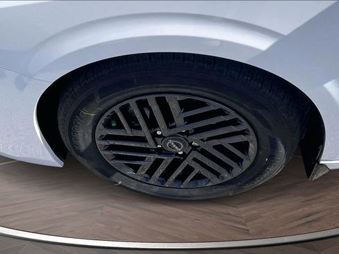 New 2026 Nissan Sentra SV w/ SV Convenience Package image 12