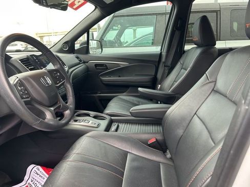 Used 2022 Honda Passport TrailSport image 37