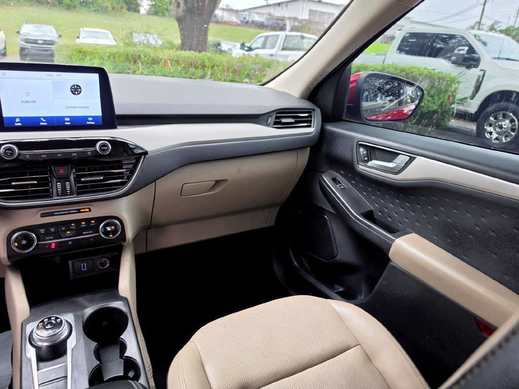 Used 2020 Ford Escape SEL FWD image 17