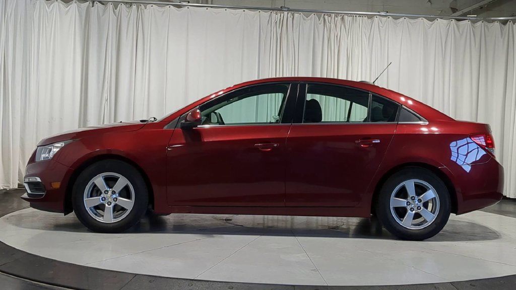 Used 2016 Chevrolet Cruze LT FWD image 6