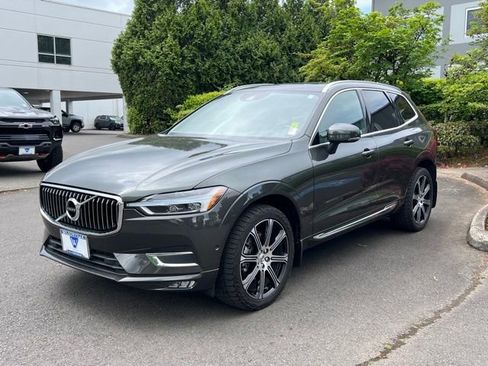Used 2018 Volvo XC60 T5 Inscription w/ Convenience Package AWD/4WD image 3