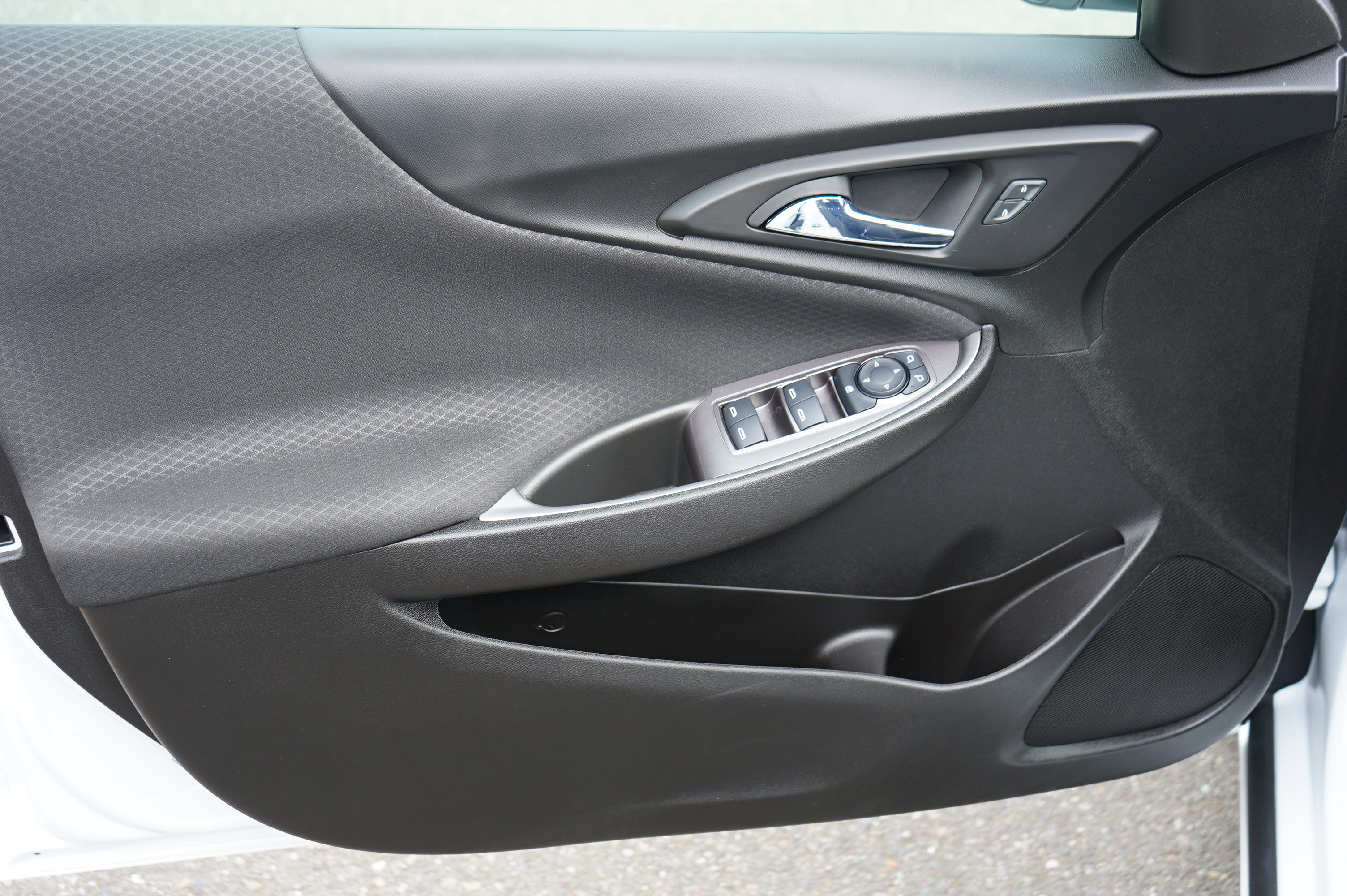 Used 2022 Chevrolet Malibu LS w/ LPO, Floor Liner Package FWD image 12