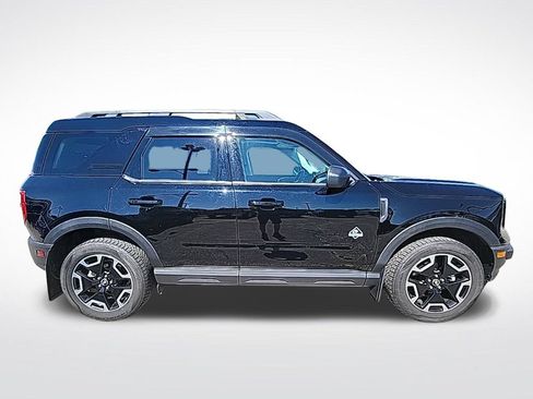 Used 2023 Ford Bronco Sport Outer Banks w/ Tech Package AWD/4WD image 9