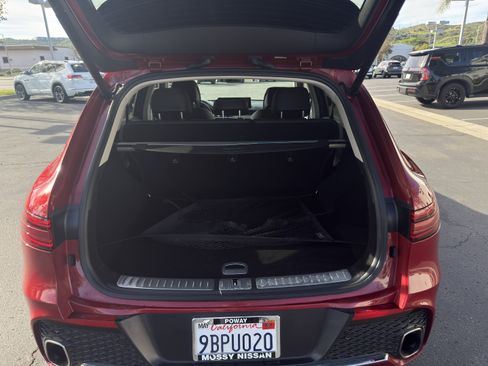 Used 2022 Genesis GV70 2.5T w/ Advanced Package image 7