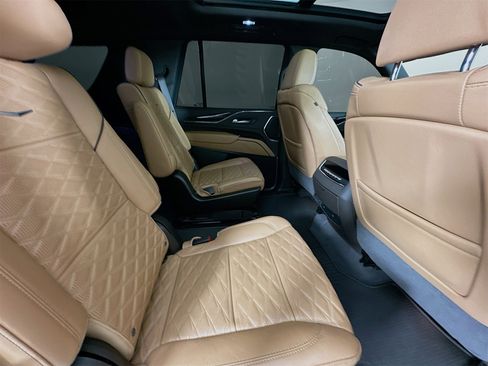 Used 2024 Cadillac Escalade Sport w/ Touring Package image 31