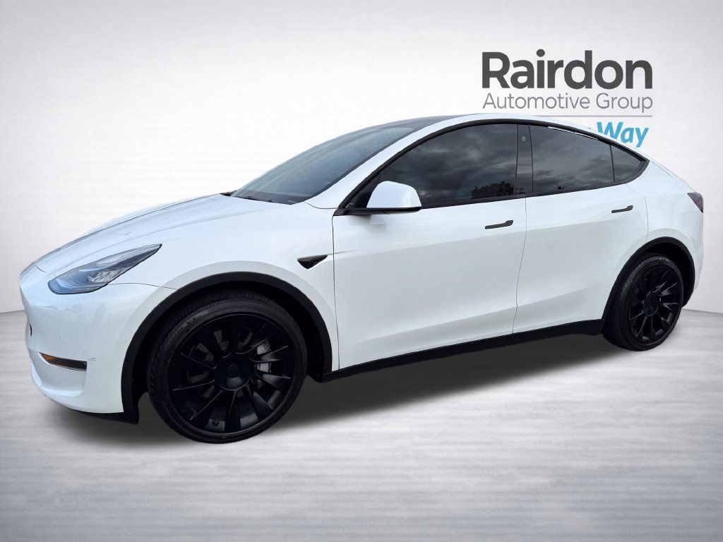 Used 2022 Tesla Model Y Long Range AWD/4WD image 3