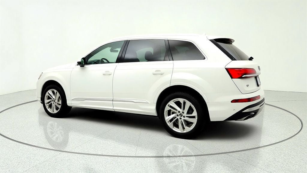 Used 2025 Audi Q7 3.0T Premium Plus AWD/4WD image 7
