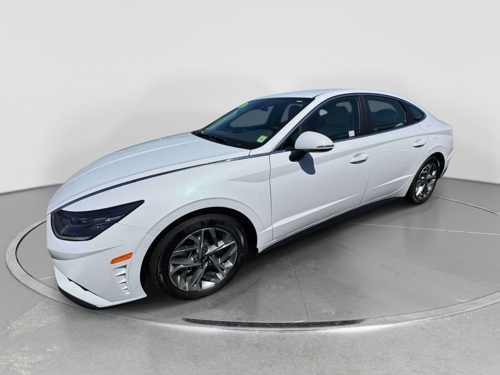Certified 2023 Hyundai Sonata SEL FWD image 4