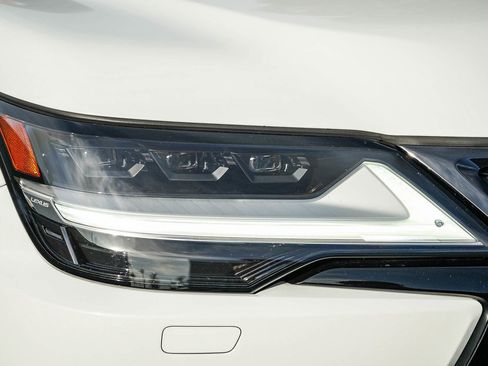 Used 2024 Lexus LX 600 F Sport image 8