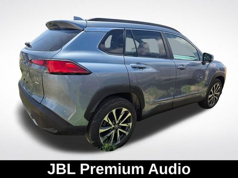 Used 2023 Toyota Corolla Cross XLE w/ Convenience Package AWD/4WD image 5