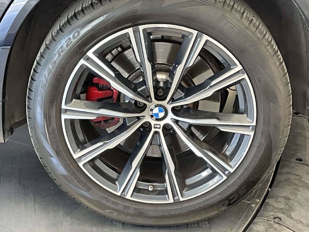 Used 2021 BMW X5 M50i AWD/4WD image 13