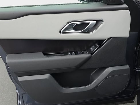 New 2026 Land Rover Range Rover Velar Dynamic SE image 28