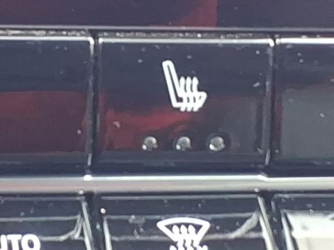 Used 2023 Chevrolet Colorado ZR2 image 17