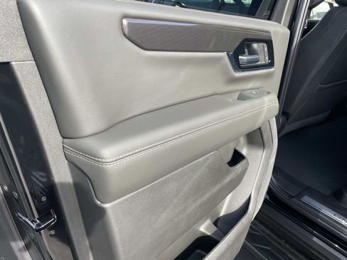 New 2026 GMC Yukon XL Elevation image 23