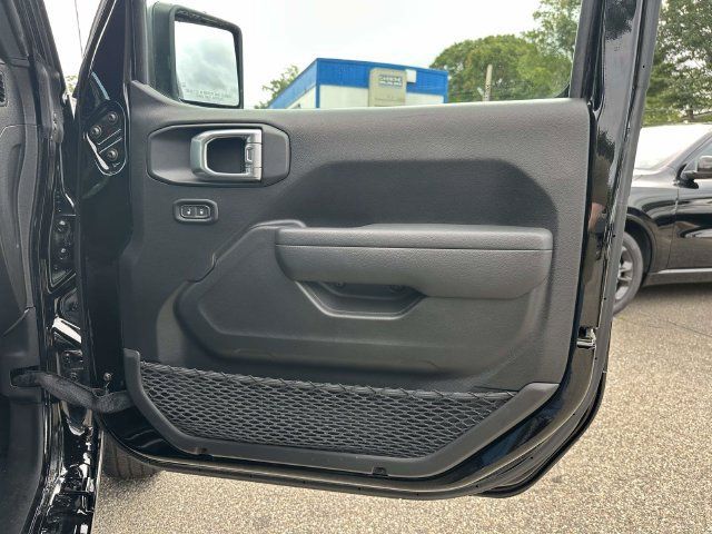 Used 2022 Jeep Wrangler Unlimited Sport AWD/4WD image 23