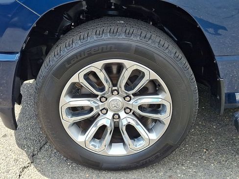 Used 2023 RAM 1500 Laramie AWD/4WD image 29