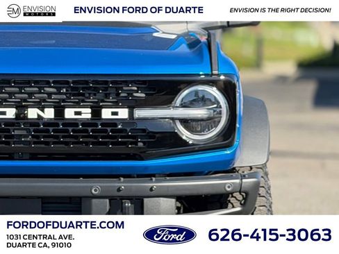 New 2025 Ford Bronco Badlands image 4