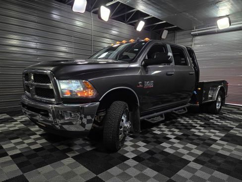 Used 2017 RAM 3500 SLT w/ Quick Order Package 29G SLT image 42