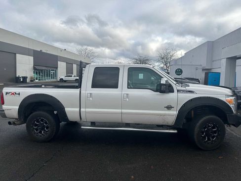 Used 2011 Ford F350 Lariat w/ FX4 4X4 Off-Road Pkg image 4