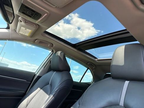 Used 2020 Toyota Camry XSE FWD image 28