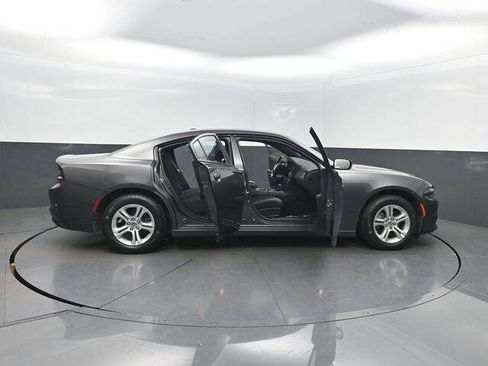Used 2022 Dodge Charger SXT image 38