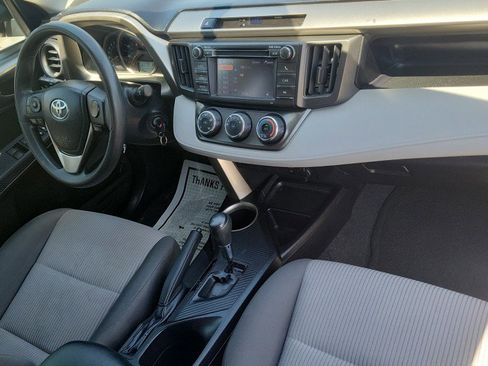 Used 2013 Toyota RAV4 LE FWD image 20