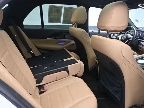 Used 2025 Mercedes-Benz GLE 450e 4MATIC image 26