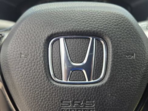 Certified 2025 Honda HR-V Sport image 27