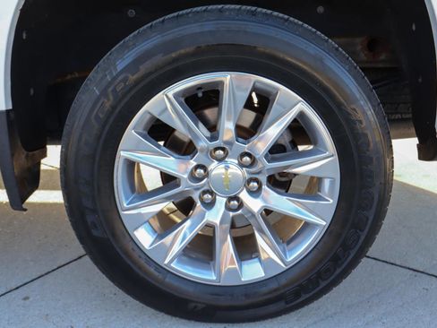 Used 2019 Chevrolet Silverado 1500 LTZ image 23