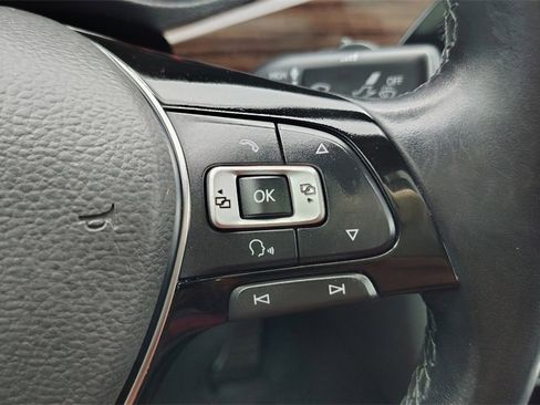 Used 2020 Volkswagen Passat 2.0T SEL image 15