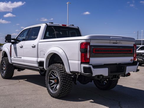 New 2026 Ford F250 Lariat w/ Black Appearance Package AWD/4WD image 8