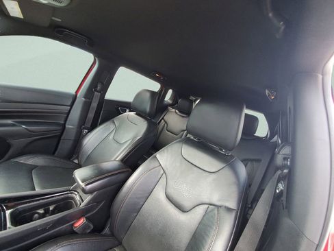 Used 2022 Jeep Compass Limited image 19