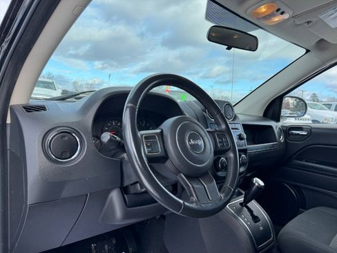 Used 2012 Jeep Compass Sport image 14