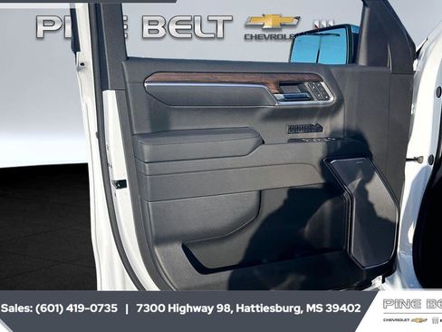 New 2026 Chevrolet Silverado 1500 High Country AWD/4WD image 18